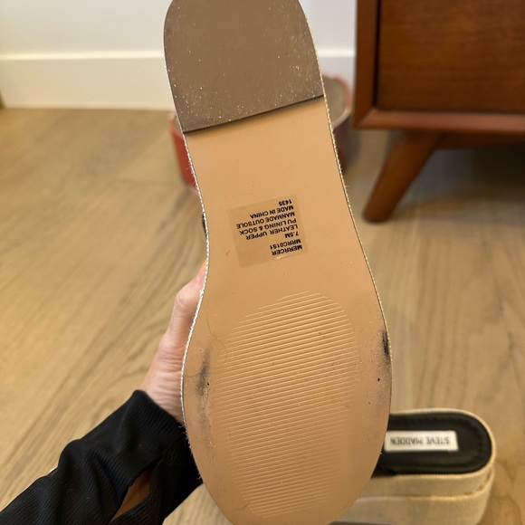 New Steve Madden moveable platform sandal - Picture 5 of 5